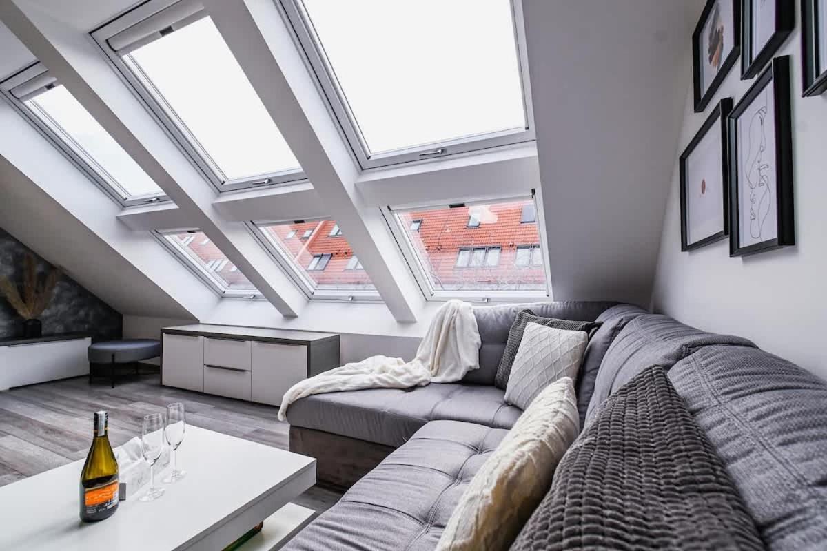 Luxury Apartment In The City Center Bratislava Buitenkant foto